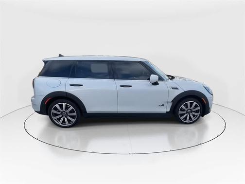 2023 MINI Clubman Cooper S ALL4