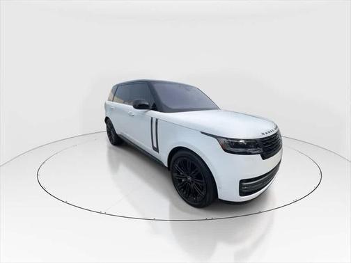 2023 Land Rover Range Rover P530 SE