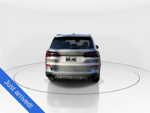 Skyscraper Grey Metallic 2024 BMW X5 PHEV xDrive50e