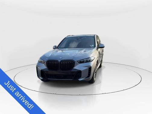 Skyscraper Grey Metallic 2024 BMW X5 PHEV xDrive50e