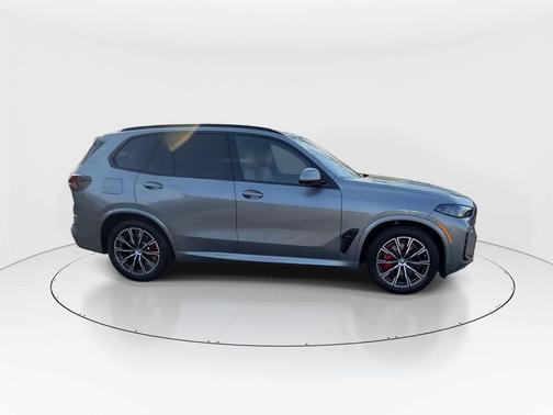 Skyscraper Grey Metallic 2024 BMW X5 PHEV xDrive50e