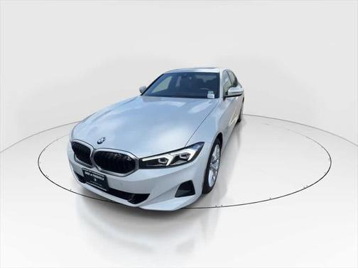 2025 BMW 330 i xDrive