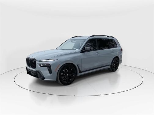 2024 BMW X7 M60i