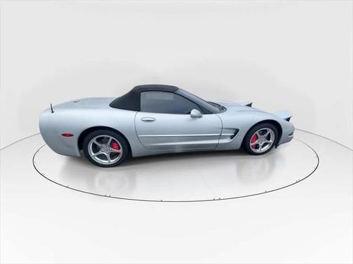 2001 Chevrolet Corvette Base