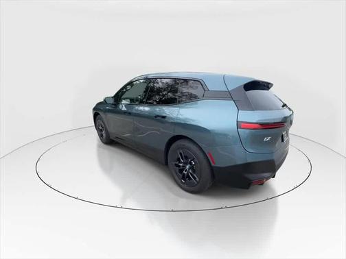 2025 BMW iX xDrive50