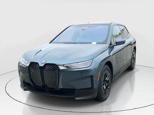 2025 BMW iX xDrive50