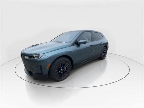 2025 BMW iX xDrive50