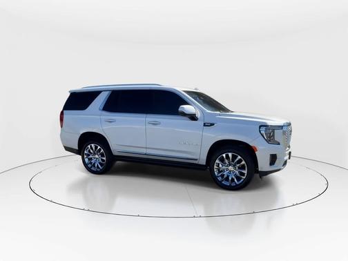 White Frost Tricoat 2024 GMC Yukon Denali