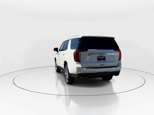 White Frost Tricoat 2024 GMC Yukon Denali