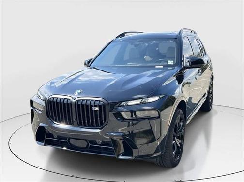 2025 BMW X7 M60i