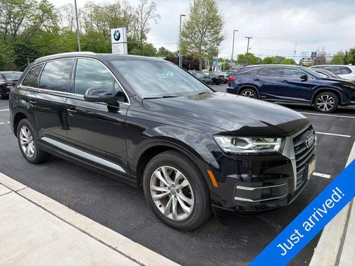 Orca Black Metallic 2018 Audi Q7 3.0T Premium
