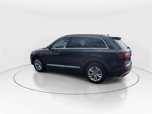 Orca Black Metallic 2018 Audi Q7 3.0T Premium