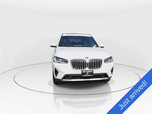 Mineral White Metallic 2023 BMW X3 xDrive30i