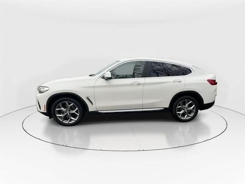 2023 BMW X4 xDrive30i