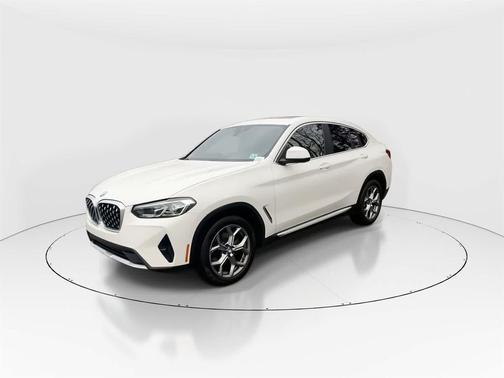 2023 BMW X4 xDrive30i
