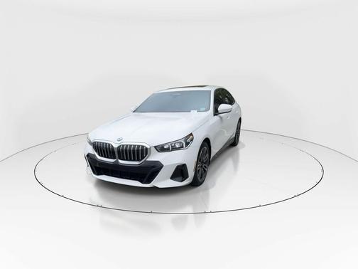 Alpine White 2024 BMW 530 xDrive