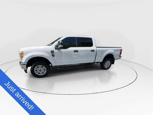 OXFORD WHITE 2017 Ford F-250 XLT