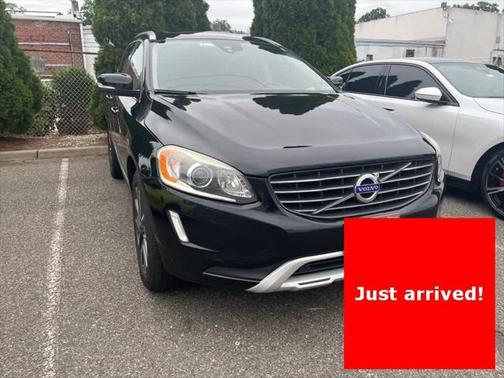 2017 Volvo XC60 T6 Dynamic