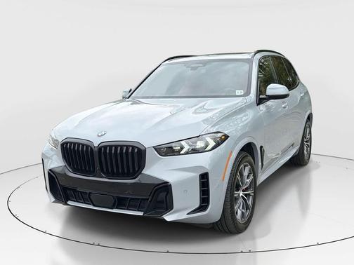 Brooklyn Grey Metallic 2024 BMW X5 xDrive40i