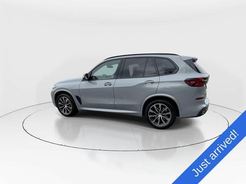 Brooklyn Grey Metallic 2024 BMW X5 xDrive40i