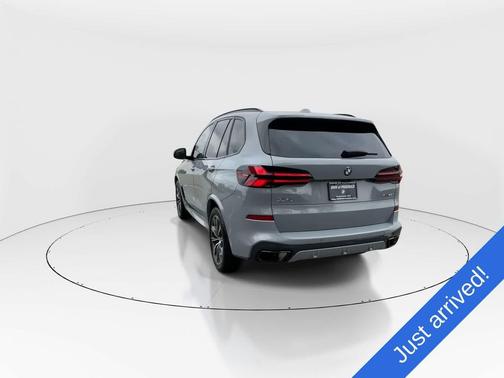 Brooklyn Grey Metallic 2024 BMW X5 xDrive40i