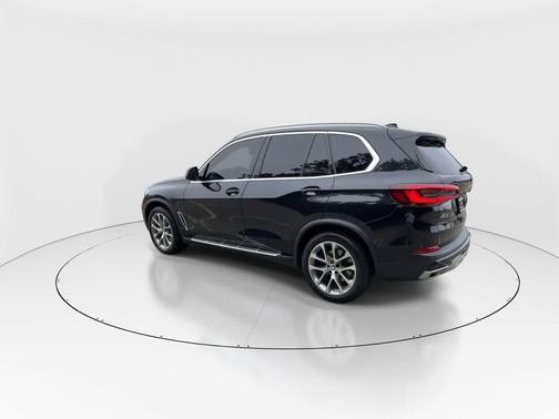 Black Sapphire Metallic 2021 BMW X5 xDrive40i