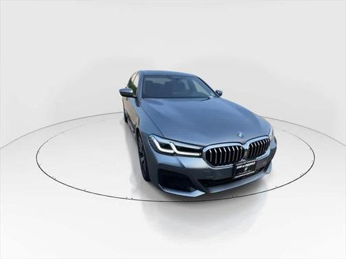 2022 BMW 530 i xDrive