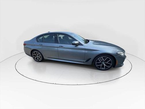 2022 BMW 530 i xDrive