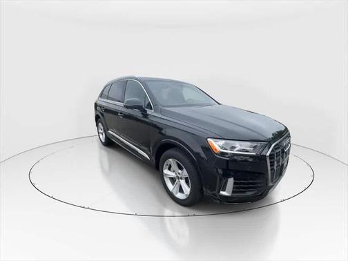 2021 Audi Q7 45 Premium