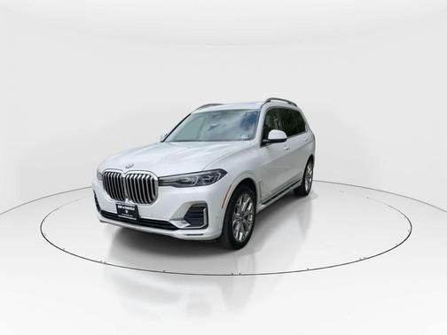 Mineral White Metallic 2020 BMW X7 xDrive40i