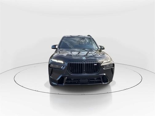 2024 BMW X7 M60i