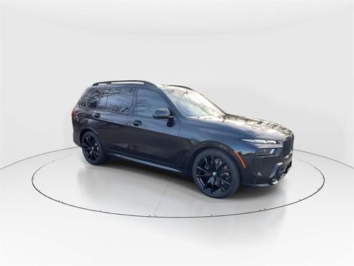 2024 BMW X7 M60i