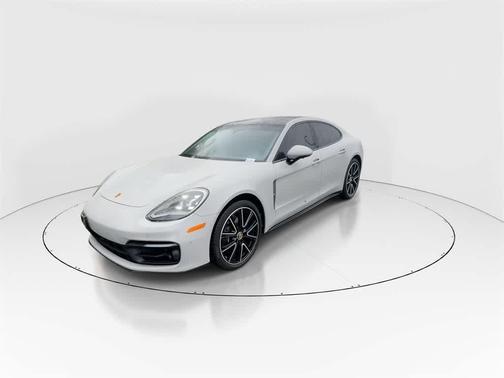 2023 Porsche Panamera 4 Platinum Edition