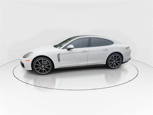 2023 Porsche Panamera 4 Platinum Edition