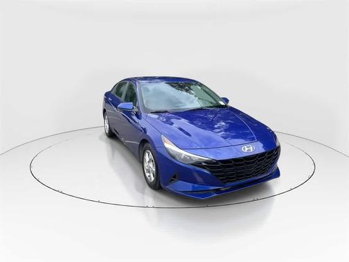 2021 Hyundai ELANTRA SE
