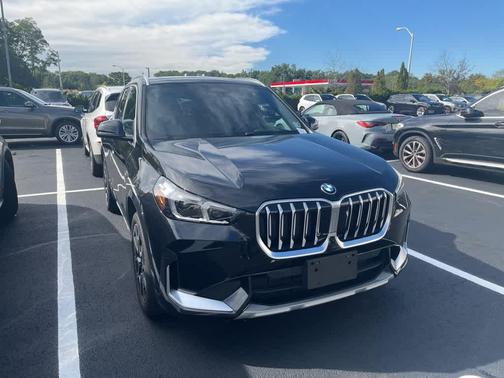 2025 BMW X1 xDrive28i