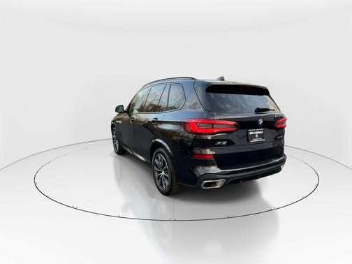 Black Sapphire Metallic 2023 BMW X5 xDrive40i