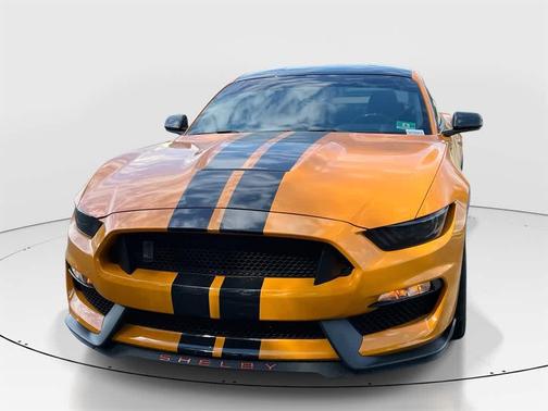 2018 Ford Shelby GT350 Base