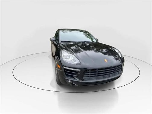 2018 Porsche Macan Base