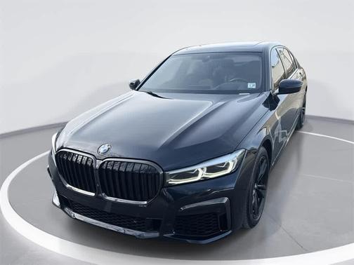 2022 BMW 740 i xDrive