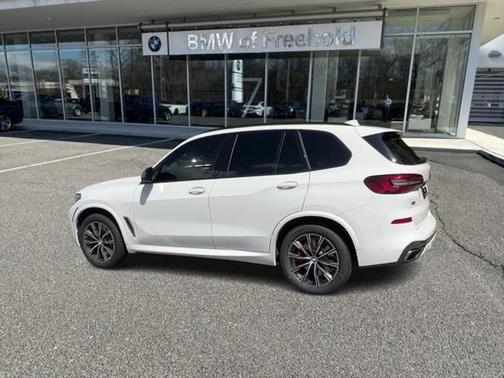 2021 BMW X5 M50i