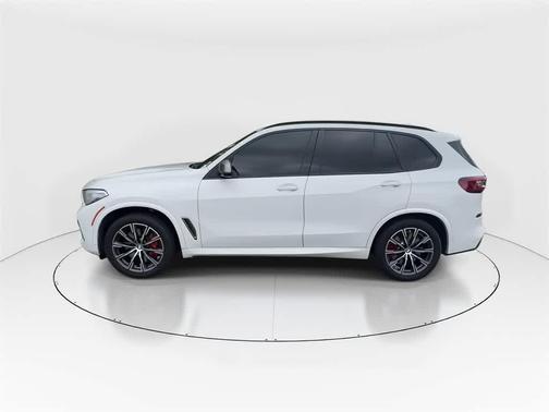 2021 BMW X5 M50i