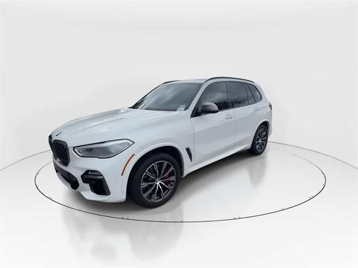 2021 BMW X5 M50i