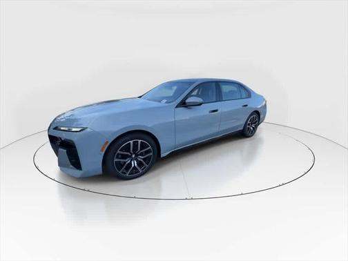 2023 BMW 760 i xDrive