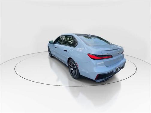 2023 BMW 760 i xDrive
