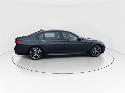 2019 BMW 750 i xDrive
