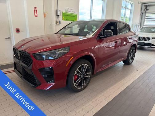 Vegas Red Metallic 2026 BMW X2 xDrive28i