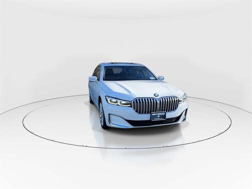 2021 BMW 740 xDrive