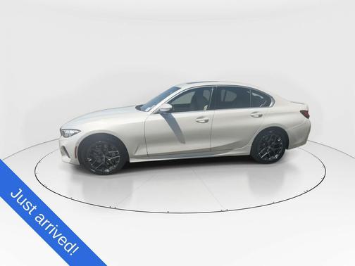 Mineral White Metallic 2025 BMW 330 xDrive