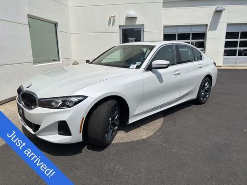 Mineral White Metallic 2025 BMW 330 xDrive
